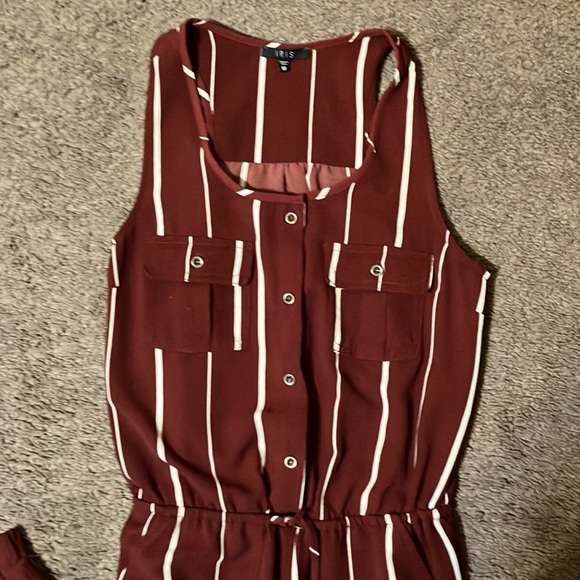 Iris womens romper size M. - Picture 2 of 8